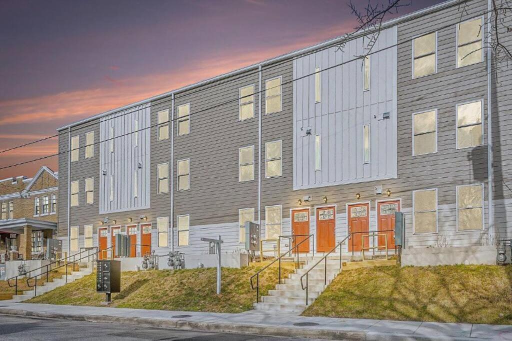 Spacious 3Bedroom Duplex With Rooftop Deck! Washington Esterno foto