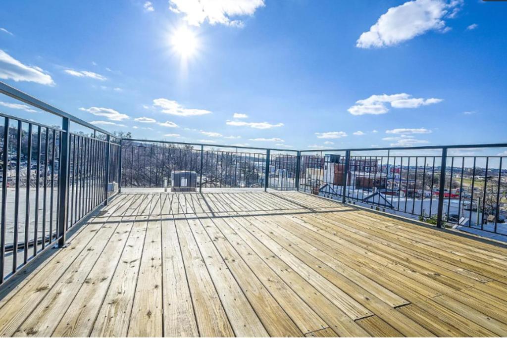 Spacious 3Bedroom Duplex With Rooftop Deck! Washington Esterno foto